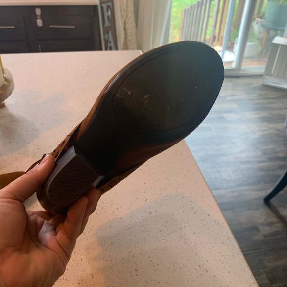 Flirty and fun booties - Picture 4 of 6